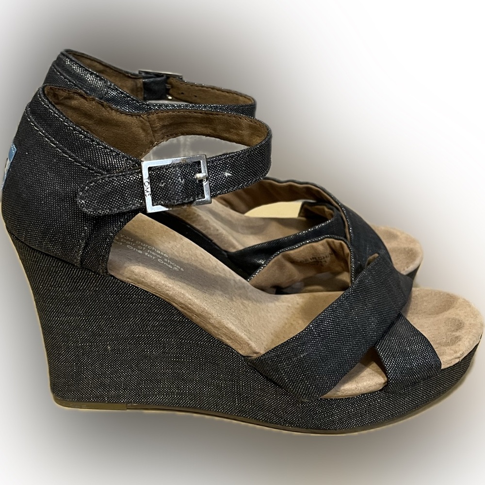 TOMS Sienna Wedge Black Metallic Denim Sandal size 7.5W - Picture 3 of 14